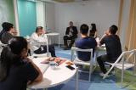 Alain Floch at a StartUp Hong Kong session